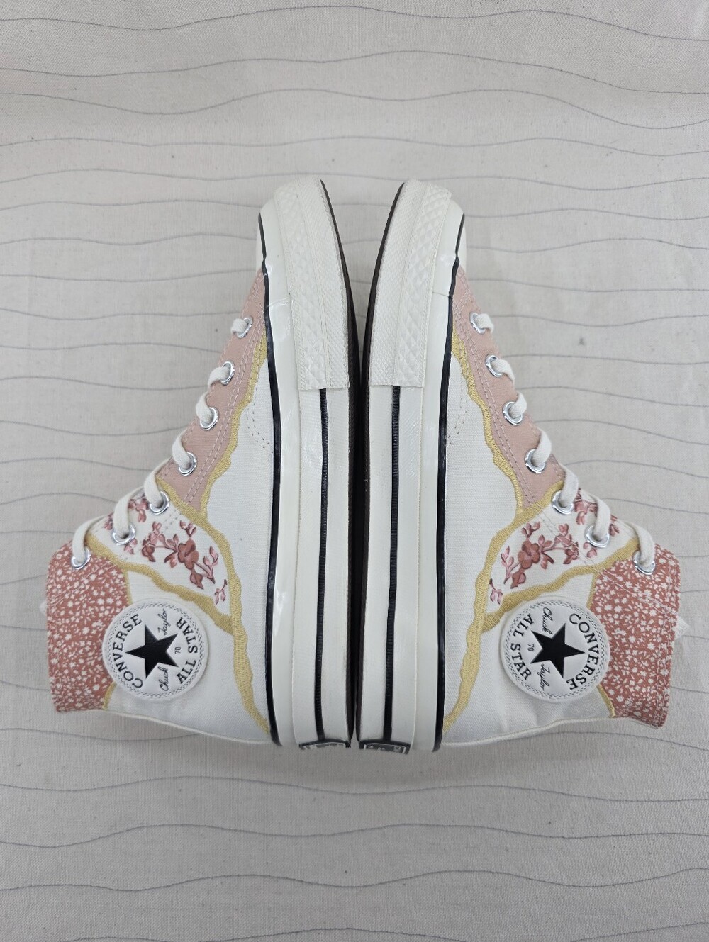 Converse Womems Chuck Taylors 70 Egret Golden Florals Shoes 572423C Size 7.5 - Picture 9 of 14